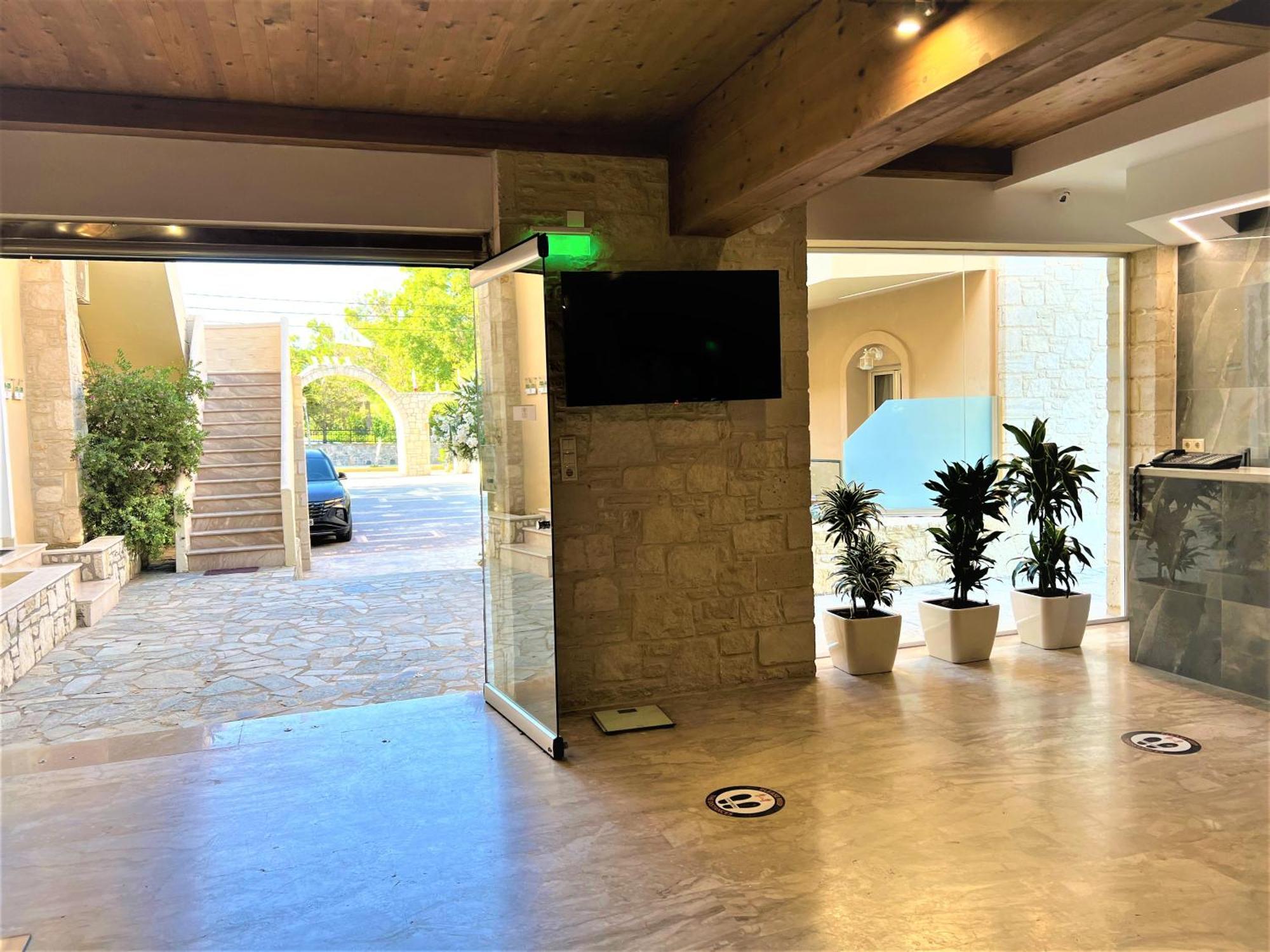 Lili Hotel Gazi Exterior photo