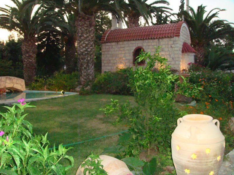 Lili Hotel Gazi Exterior photo